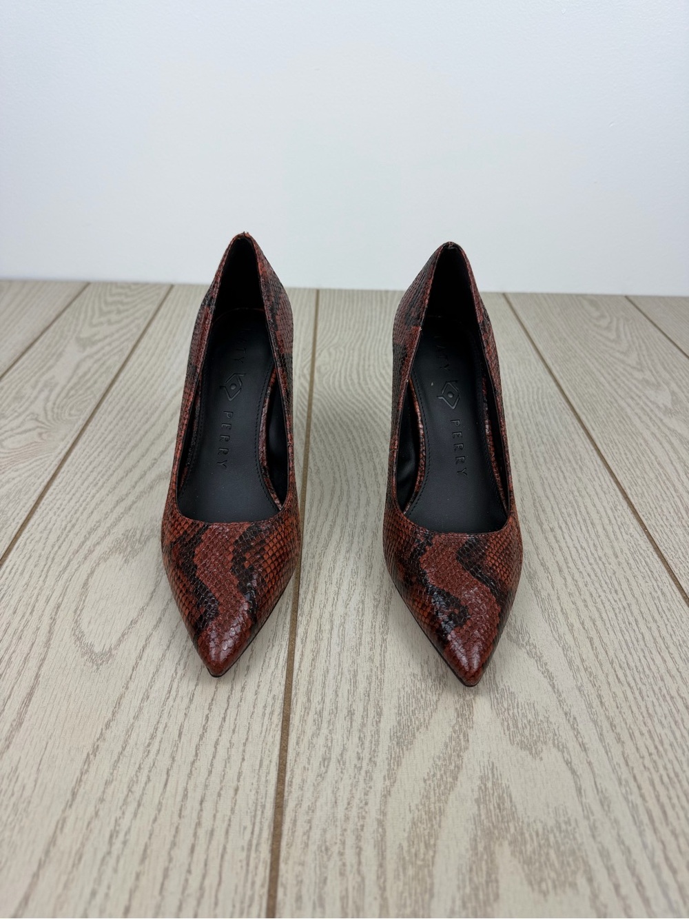 Katy Perry The Revival Pointed Toe Pump 8.5M Nutshell Multi Snake Python $98 - Picture 2 of 8